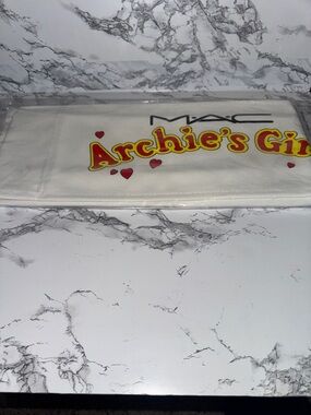 NWT Mac Cosmetics director chair seat & back cover 
Never used
Bag still sealed